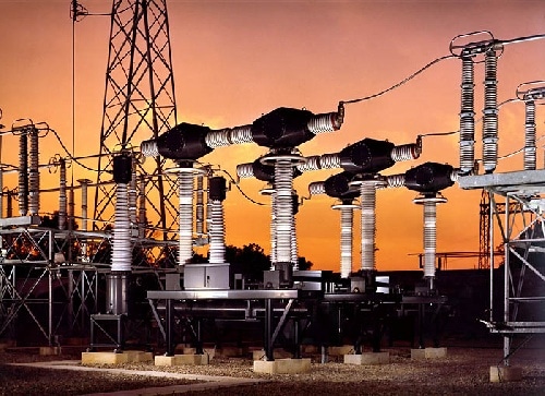 نمونه پروژه های مهندسی صنایع (محاسبه ارزش افزوده تولید تابلوهای برق درشرکت خزر برق براساس مدل زنجیره ارزش مایکل پورتر)